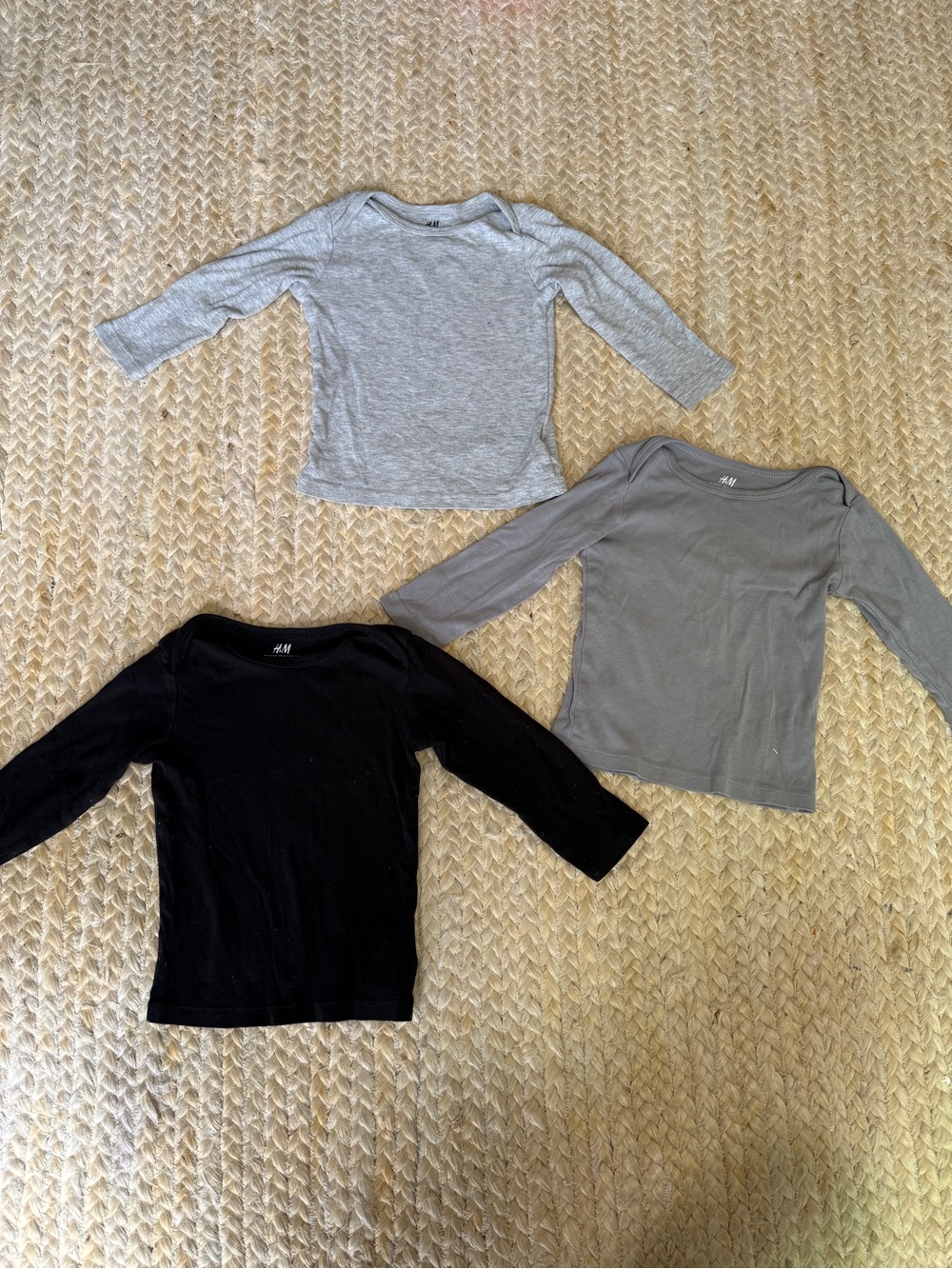 H&M 3 pack long sleeves - light grey, dusty grey, and black
